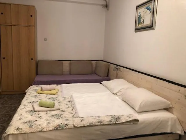 Apartmani Milokanovic Funtana Apartment