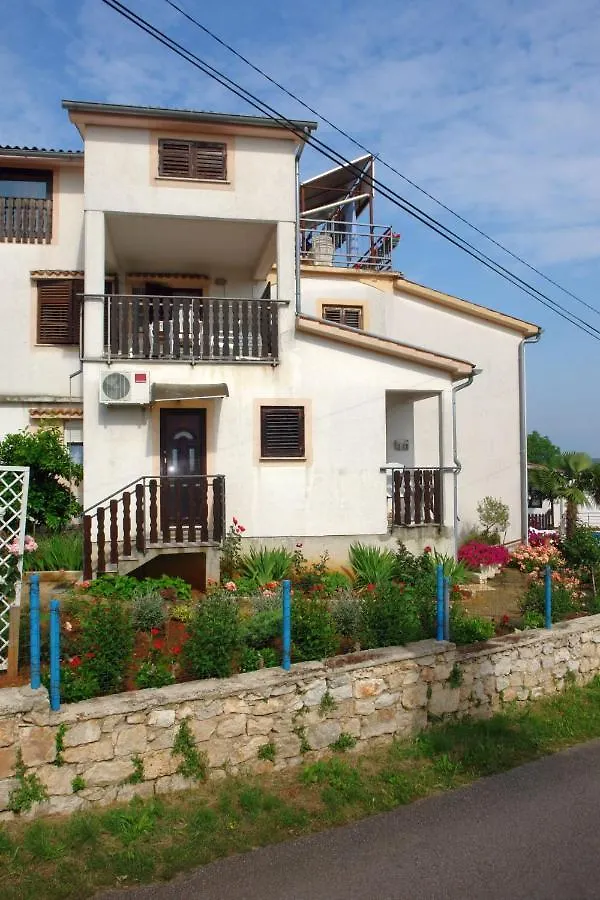 Apartmani Milokanovic Funtana 0*,  Kroatien