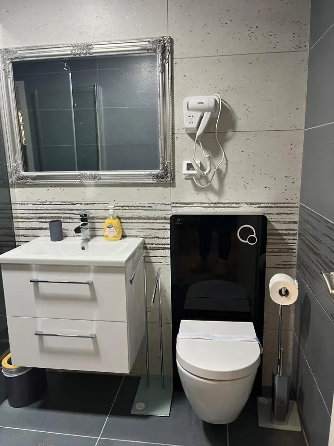 Apartmani Milokanovic Funtana Apartment