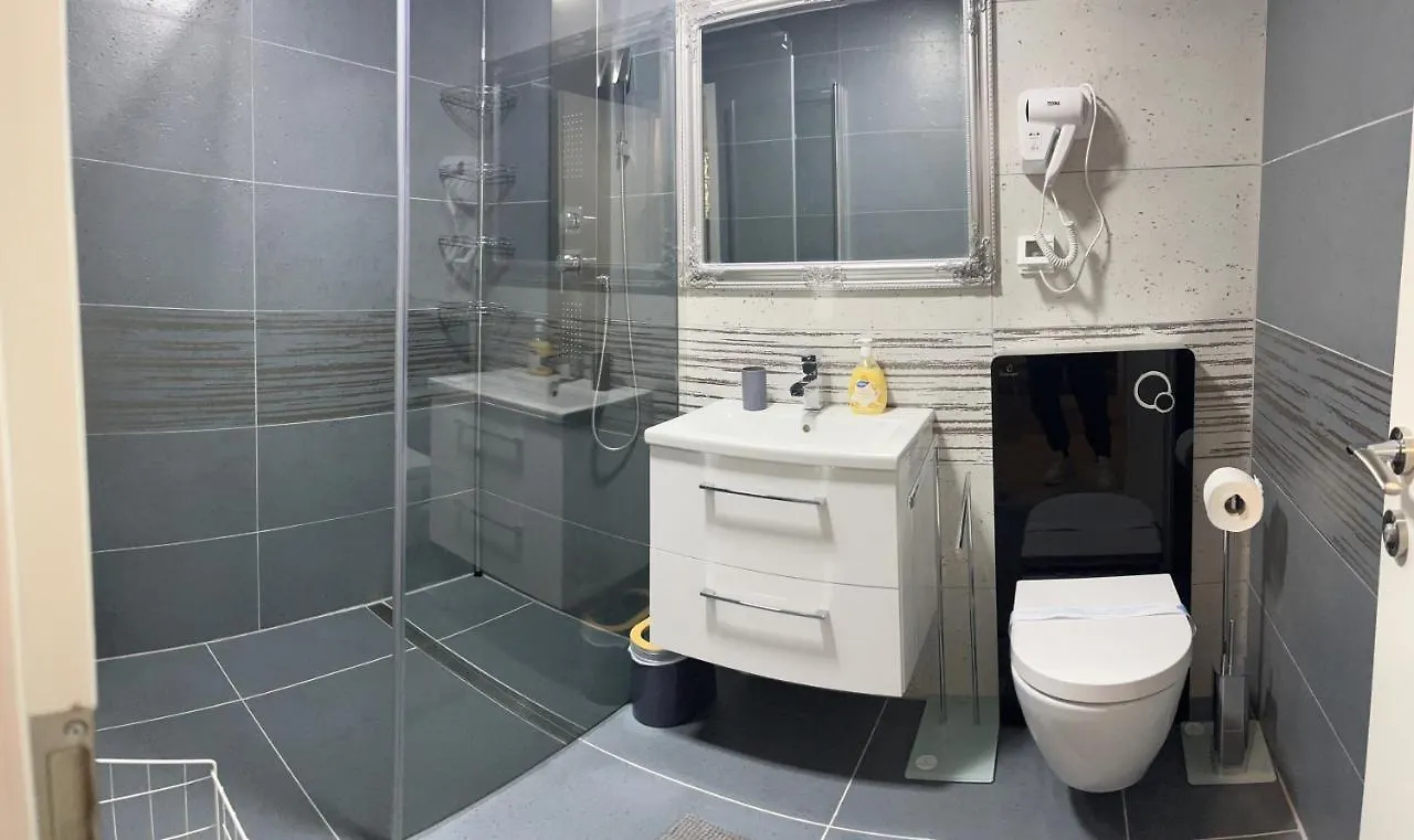 Apartmani Milokanovic Funtana Apartment