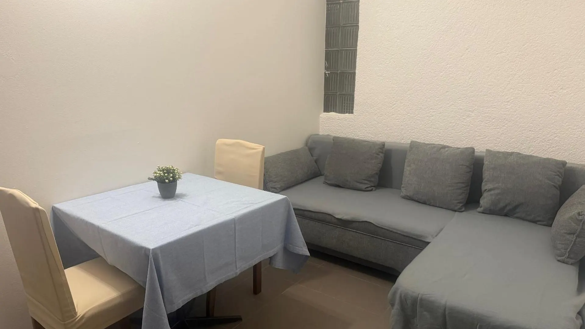 Apartment Apartmani Milokanovic Funtana